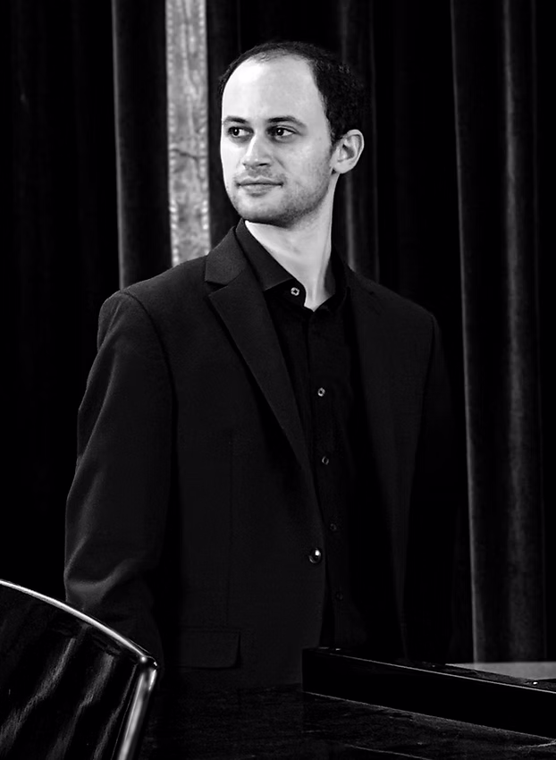 Elliot Roman